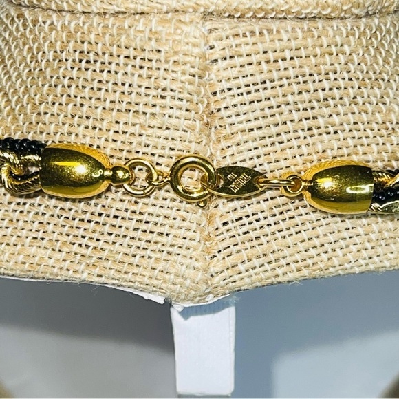 Crown Trifari Black And Gold Torsade Chain in Excellent condition Seed Beads - Picture 6 of 6